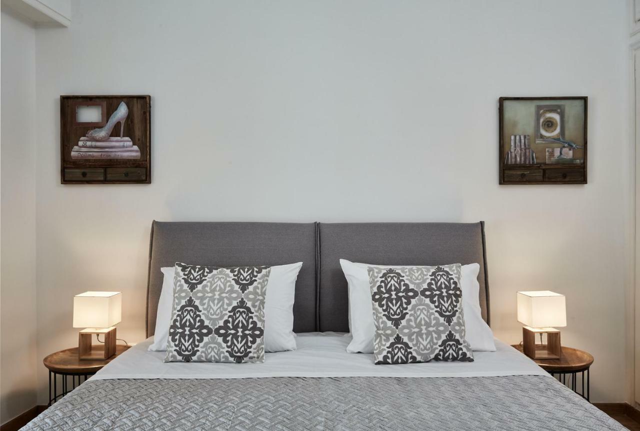 Chic One Bd Apartment With Hilton View Athens Ngoại thất bức ảnh